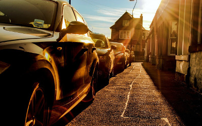 Introduzione dell'obbligo di installazione di dispositivi per prevenire l'abbandono di bambini nei veicoli chiusi