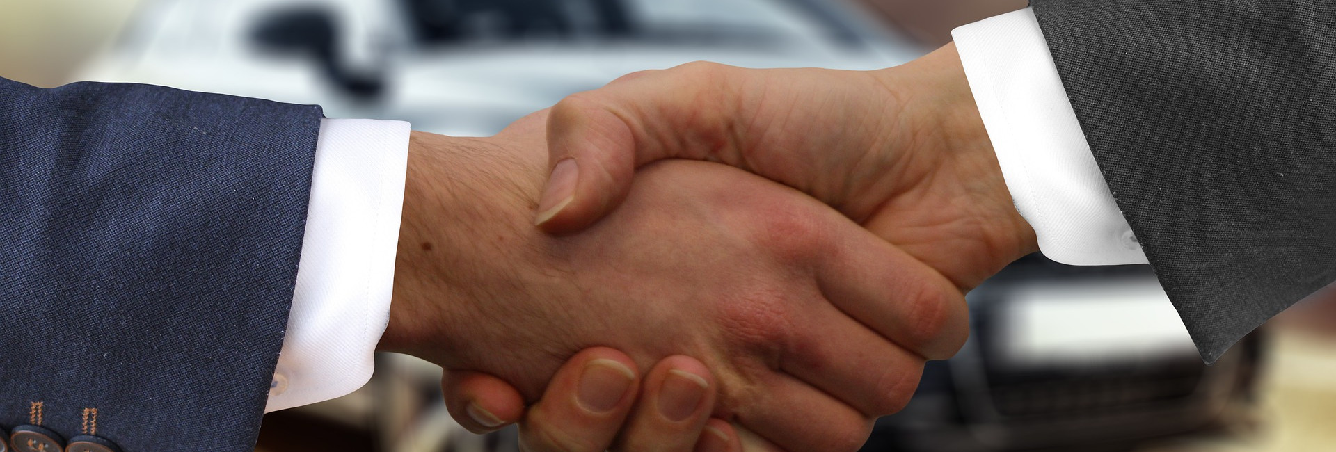 Come acquistare un'auto da un proprietario non intestatario