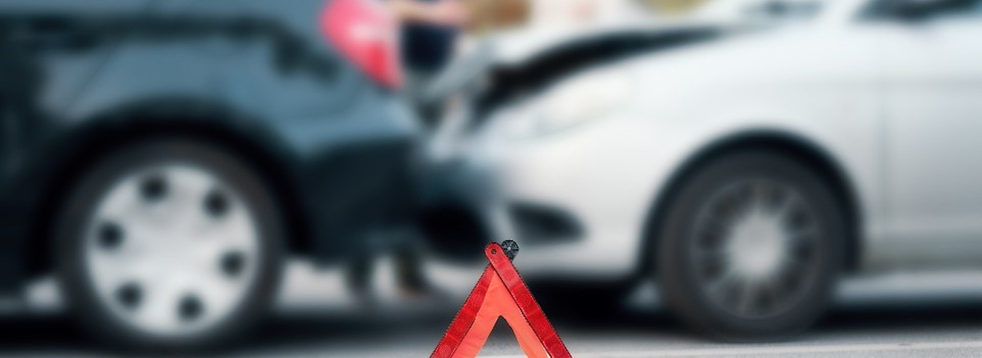 Revisione auto scaduta e incidente: in cosa si incorre?